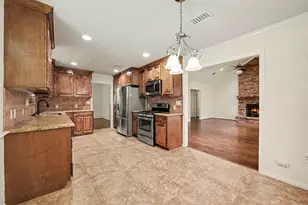 26222 Oakhurst Dr, Spring, TX 77386 - Photo 11