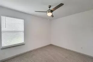 7919 Grey Wolfe Ln, Rosharon, TX 77583 - Photo 5