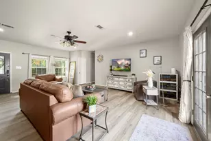 5738 Highline Dr, Montgomery, TX 77316 - Photo 7