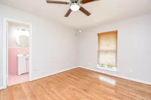 7901 Ridgeview Dr, Houston, TX 77055 - Photo 17