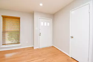 7901 Ridgeview Dr, Houston, TX 77055 - Photo 3