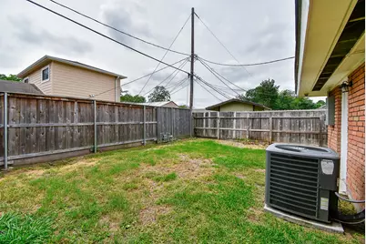 7901 Ridgeview Drive, Houston, TX 77055 - Photo 27
