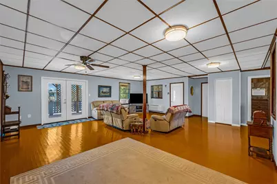 1115 W Canal Drive, Crystal Beach, TX 77650 - Photo 7
