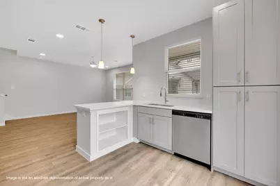 10120 Conover Commons Circle, Fort Worth, TX 76108 - Photo 9