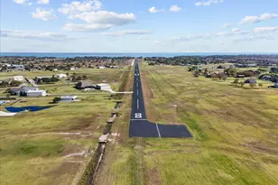 15822 Sundowner Dr, Beach City, TX 77523 - Photo 5