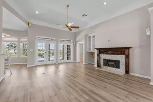 15822 Sundowner Dr, Beach City, TX 77523 - Photo 7