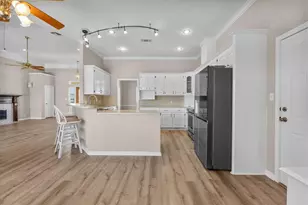 15822 Sundowner Dr, Beach City, TX 77523 - Photo 17