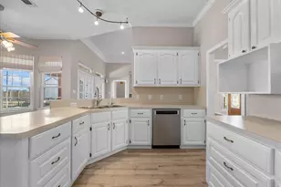 15822 Sundowner Dr, Beach City, TX 77523 - Photo 15