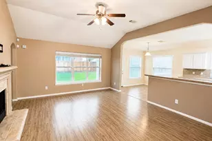 12918 Stratford Mill Ln, Sugar Land, TX 77498 - Photo 3