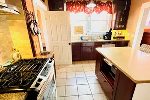 1609 Avenue O, Galveston, TX 77550 - Photo 11