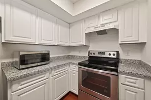 2818 S Bartell Dr, Houston, TX 77054 - Photo 11