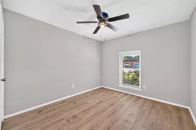9809 Hummingbird Street, La Porte, TX 77571 - Photo 21