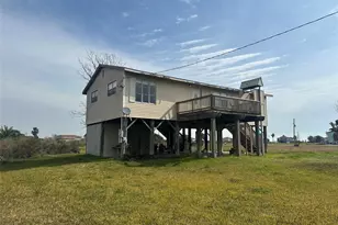 908 20th St, Port Bolivar, TX 77650 - Photo 19