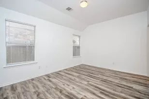 1651 Thornhollow Dr, Houston, TX 77014 - Photo 15