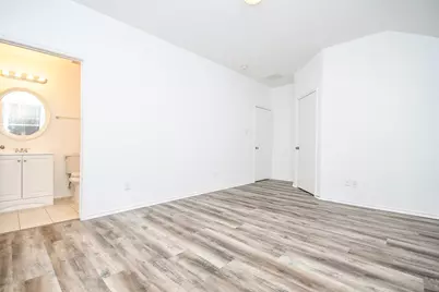 1651 Thornhollow Drive, Houston, TX 77014 - Photo 13