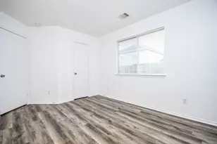 1651 Thornhollow Dr, Houston, TX 77014 - Photo 17