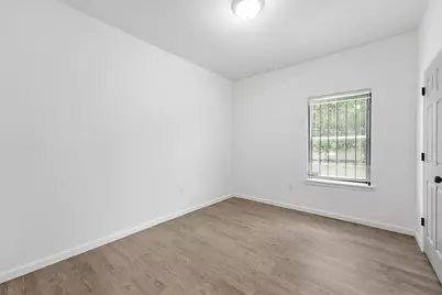 319 N Carolina Street #B, Houston, TX 77029 - Photo 13