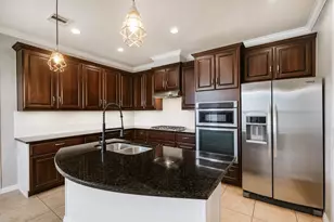 1325 Dorothy St, Houston, TX 77008 - Photo 9