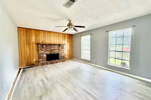 923 N Nellius St, Woodville, TX 75979 - Photo 9