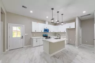 9806 Southwick Dr, Humble, TX 77338 - Photo 11