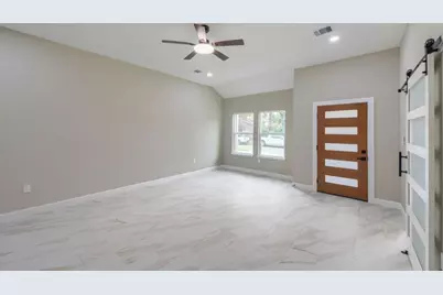 9806 Southwick Drive, Humble, TX 77338 - Photo 5