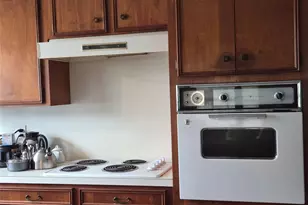 814 Oak Leaf St, La Porte, TX 77571 - Photo 17