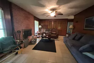 814 Oak Leaf St, La Porte, TX 77571 - Photo 19