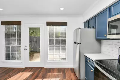 2002 Gentryside Drive #113, Houston, TX 77077 - Photo 11