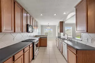 5027 Wimberly Ln, Baytown, TX 77523 - Photo 13