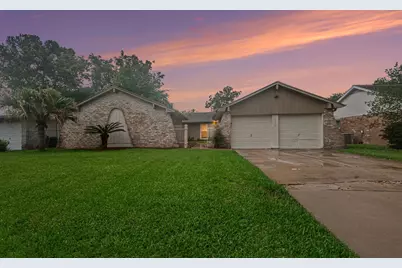 16318 Blackhawk Boulevard, Friendswood, TX 77546 - Photo 1