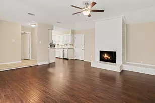 16318 Blackhawk Blvd, Friendswood, TX 77546 - Photo 5