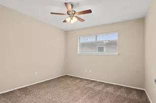 16318 Blackhawk Blvd, Friendswood, TX 77546 - Photo 11