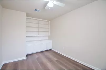 818 Overland Street, Stafford, TX 77477 - Photo 15