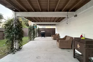 4312 Ave O 1/2, Galveston, TX 77550 - Photo 3