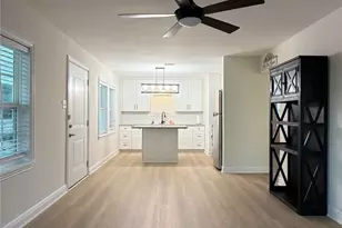 4312 Ave O 1/2, Galveston, TX 77550 - Photo 9