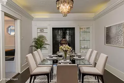 105 E 14th Street, Houston, TX 77008 - Photo 5