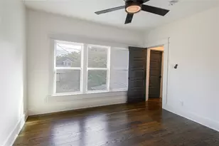 105 E 14th St, Houston, TX 77008 - Photo 21