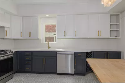 105 E 14th Street, Houston, TX 77008 - Photo 9