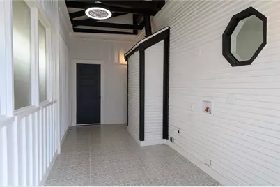 105 E 14th Street, Houston, TX 77008 - Photo 11