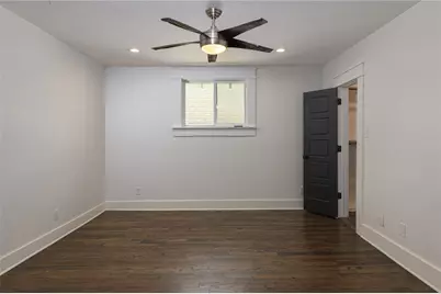 105 E 14th Street, Houston, TX 77008 - Photo 15