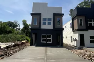 968 South Ln, Houston, TX 77088 - Photo 1