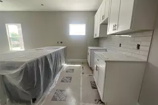 968 South Ln, Houston, TX 77088 - Photo 9