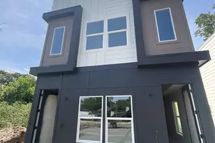 968 South Ln, Houston, TX 77088 - Photo 3