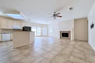 4723 Silverlake Dr, Sugar Land, TX 77479 - Photo 7