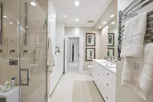 2623 Sutton Ct, Houston, TX 77027 - Photo 17