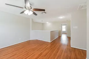 1060 Cabot Cove, Dickinson, TX 77539 - Photo 9