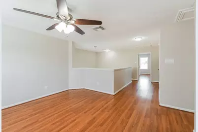 1060 Cabot Cove, Dickinson, TX 77539 - Photo 9
