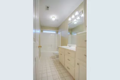 2115 Greentree Drive, Huntsville, TX 77340 - Photo 35