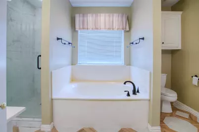 2115 Greentree Drive, Huntsville, TX 77340 - Photo 27