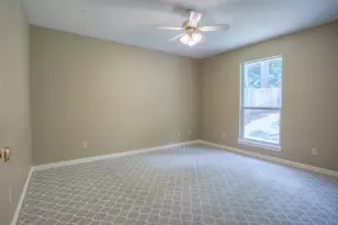 2115 Greentree Dr, Huntsville, TX 77340 - Photo 37